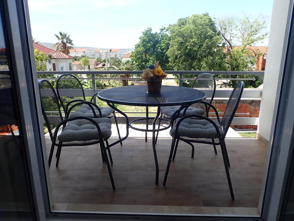 Apartment Maca Starigrad Exterior photo