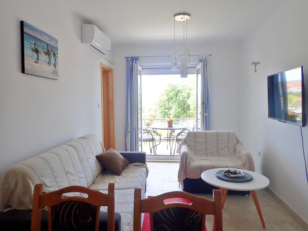 Apartment Maca Starigrad Exterior photo